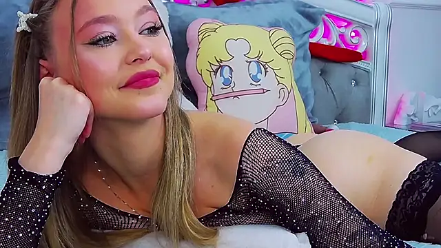 Snapshot of EvaMenders chatting on February 23, 3:31 pm EvaMenders online show from February 23, 3:31 pm