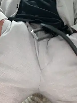 TheTurkishDelightinaSuit online show from April 20, 11:28 pm