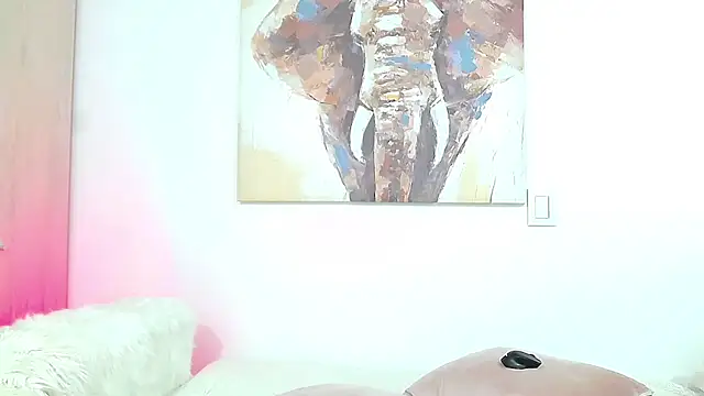 ParisRoux online show from April 5, 8:50 pm