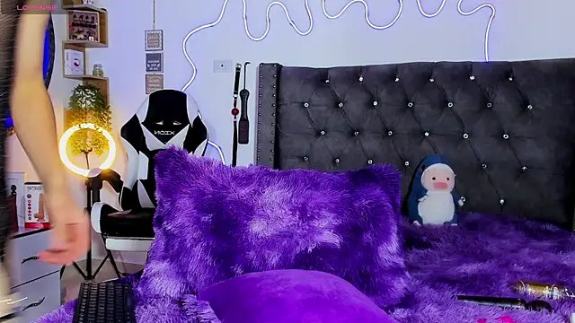 Katherine Rose online show from September 27, 11:32 pm