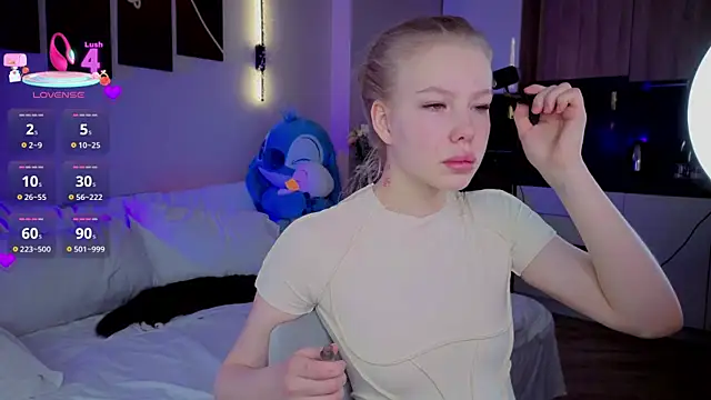 emilyshepar d online show from April 6, 2:42 am