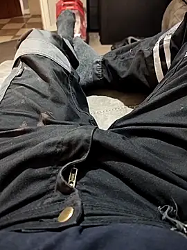 hubbyfun19 online show from April 9, 6:02 am