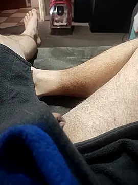 hubbyfun19 online show from April 12, 5:34 am