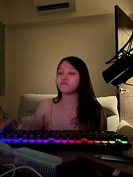 Yucheng  520 online show from December 18, 9:26 am