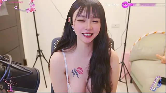 Snapshot of Yucheng__520 chatting on April 23, 6:58 am Yucheng 520 online show from April 23, 6:58 am