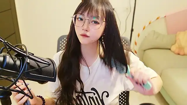 Snapshot of Yucheng__520 chatting on May 17, 4:43 am Yucheng 520 online show from May 17, 4:43 am