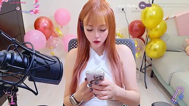 Snapshot of Yucheng__520 chatting on May 27, 5:59 am Yucheng 520 online show from May 27, 5:59 am