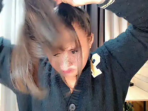 ursexy ceciliaxx online show from September 11, 5:46 pm