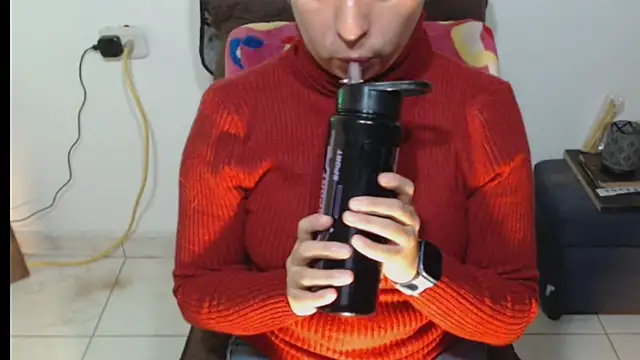 Milf Valeria online show from January 7, 5:26 pm