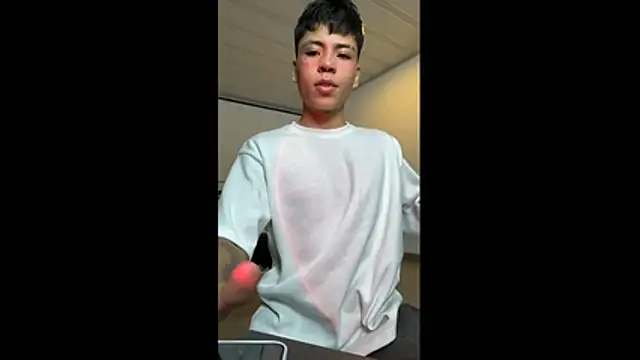 MaxiWildd online show from January 10, 1:02 pm