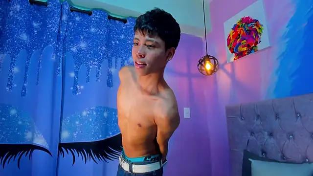 MaxiWildd online show from January 16, 1:04 pm