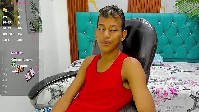 Snapshot of Rory_castro chatting on December 14, 10:36 pm Rory castro online show from December 14, 10:36 pm