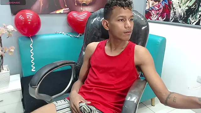 Snapshot of Rory_castro chatting on February 17, 5:08 pm Rory castro online show from February 17, 5:08 pm