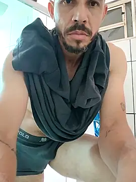 Snapshot of QfabO123 chatting on December 4, 4:59 pm QfabO123 online show from December 4, 4:59 pm