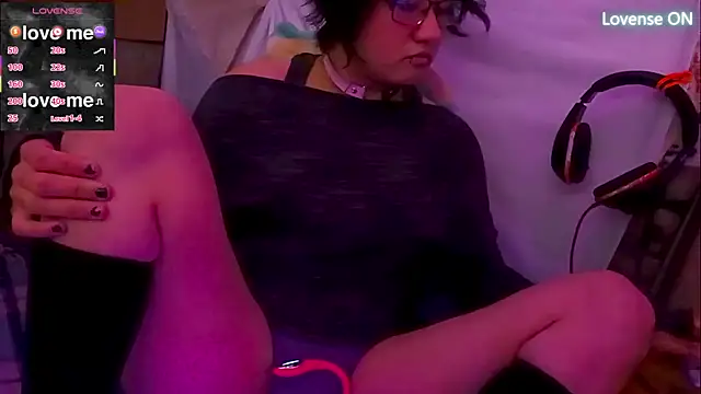 Ftm Bunny online show from December 20, 1:18 pm