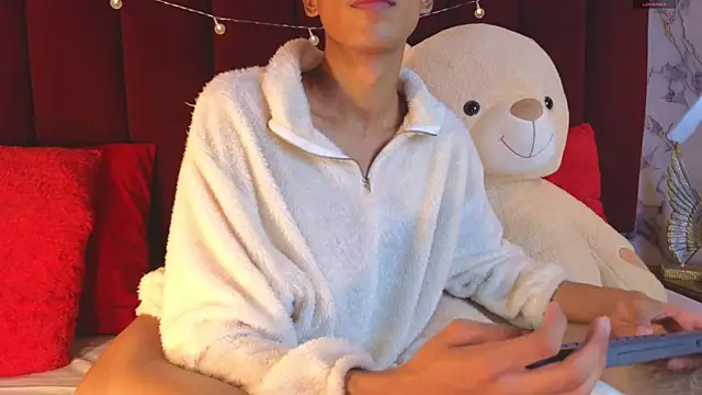 PrincePoppy online show from October 16, 8:32 pm