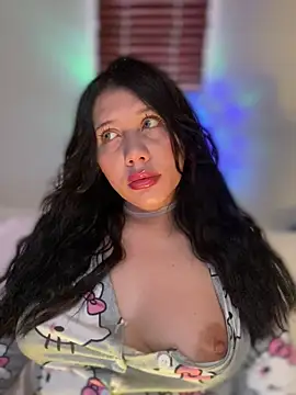 Snapshot of snow_doll chatting on October 9, 9:13 pm snow doll online show from October 9, 9:13 pm