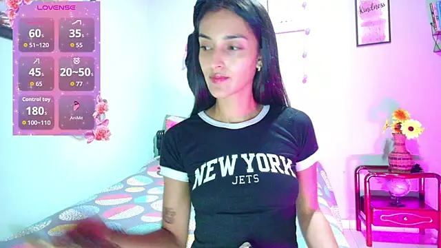 angelic coral online show from November 3, 8:10 pm