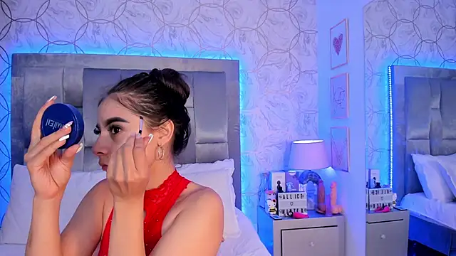 AlliceWinter online show from September 17, 1:46 pm