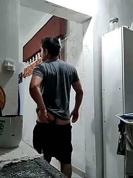 Bradd 32 online show from November 22, 2:10 am