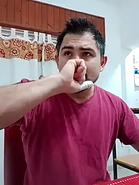 Bradd 32 online show from May 28, 11:51 am