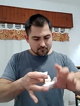 Snapshot of Bradd_32 chatting on June 23, 11:41 am Bradd 32 online show from June 23, 11:41 am
