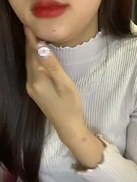 Snapshot of Linhtruong_ chatting on February 10, 4:05 am Linhtruong online show from February 10, 4:05 am