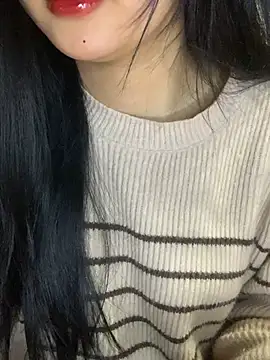 Snapshot of Linhtruong_ chatting on February 12, 3:34 am Linhtruong online show from February 12, 3:34 am