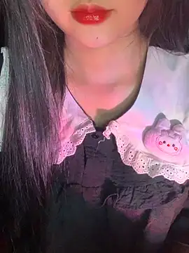 Snapshot of Linhtruong_ chatting on February 23, 3:59 am Linhtruong online show from February 23, 3:59 am