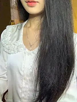 Nhinhi18 online show from February 8, 4:10 pm