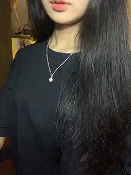 Nhinhi18 online show from March 1, 3:25 pm