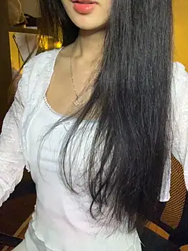 Nhinhi18 online show from March 4, 3:51 pm