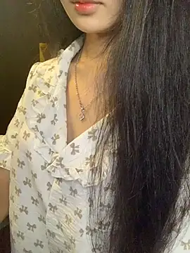 Nhinhi18 online show from April 4, 3:09 pm