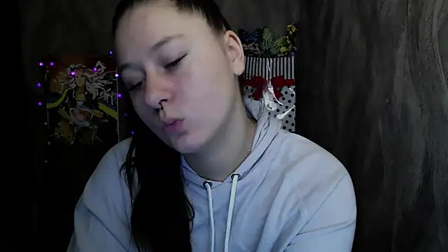 Linda S  online show from November 11, 4:18 pm