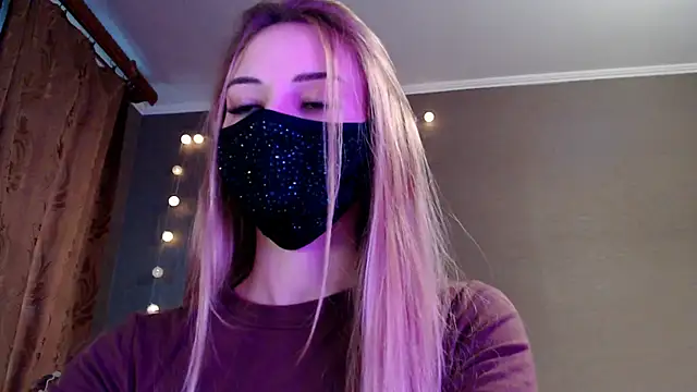 Snapshot of Iris_lave chatting on January 8, 1:35 pm Iris lave online show from January 8, 1:35 pm