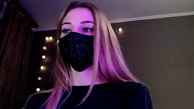 Snapshot of Iris_lave chatting on January 9, 3:48 pm Iris lave online show from January 9, 3:48 pm