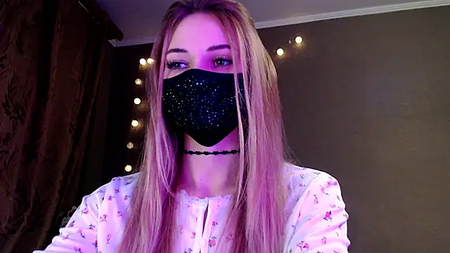 Snapshot of Iris_lave chatting on January 13, 5:07 pm Iris lave online show from January 13, 5:07 pm