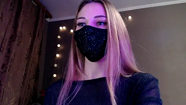 Snapshot of Iris_lave chatting on February 2, 4:17 pm Iris lave online show from February 2, 4:17 pm