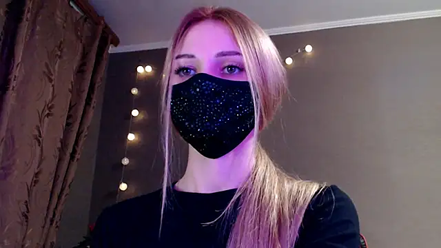 Snapshot of Iris_lave chatting on February 12, 6:58 pm Iris lave online show from February 12, 6:58 pm