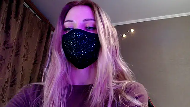 Snapshot of Iris_lave chatting on February 15, 4:58 pm Iris lave online show from February 15, 4:58 pm