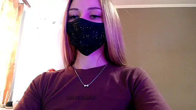 Snapshot of Iris_lave chatting on February 21, 11:55 am Iris lave online show from February 21, 11:55 am