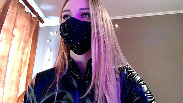 Snapshot of Iris_lave chatting on February 23, 2:36 pm Iris lave online show from February 23, 2:36 pm