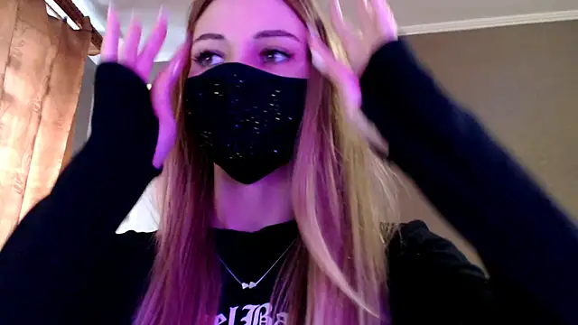 Snapshot of Iris_lave chatting on February 25, 2:27 pm Iris lave online show from February 25, 2:27 pm