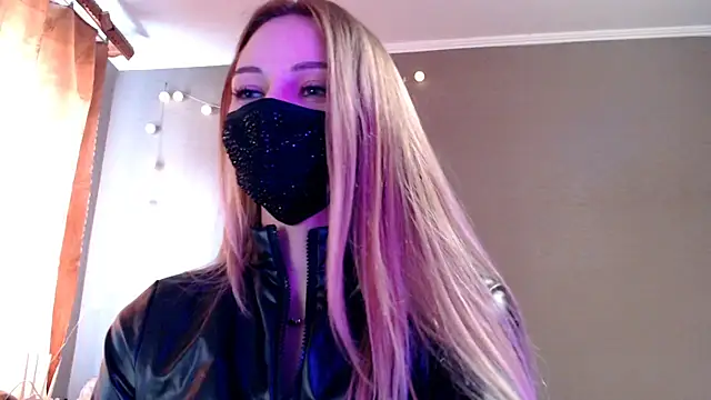 Snapshot of Iris_lave chatting on March 3, 1:17 pm Iris lave online show from March 3, 1:17 pm