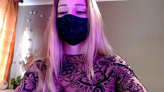 Iris lave online show from March 15, 3:18 pm