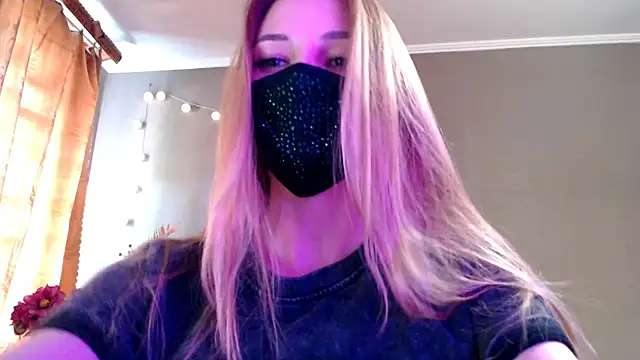 Iris lave online show from May 7, 2:11 pm