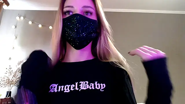Iris lave online show from May 9, 1:49 pm