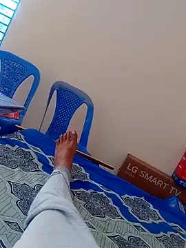 hackyourpussyxh online show from February 4, 9:48 am