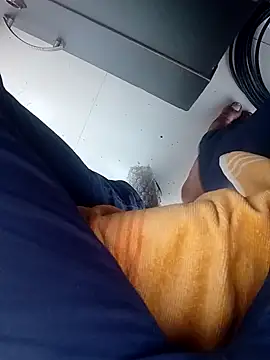 hackyourpussyxh online show from April 6, 7:31 am