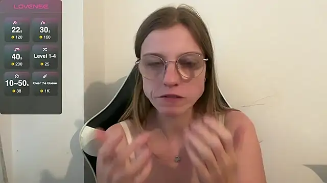 BustyKellyXXX online show from October 22, 3:23 pm